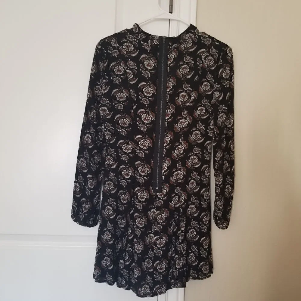 Long Sleeve Dress - Picture 2 of 5